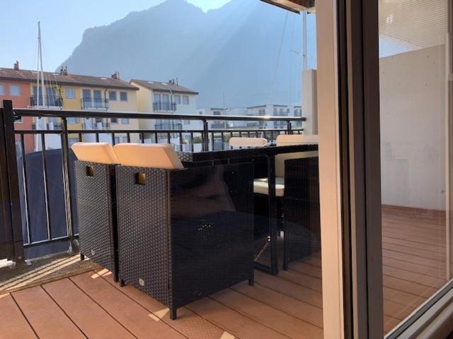 Superbe Appartement Dans La Marina Du Bouveret Port-Valais Exteriör bild